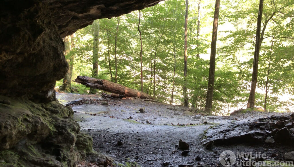 Cave Winding Stair Area Eagle Rock Loop